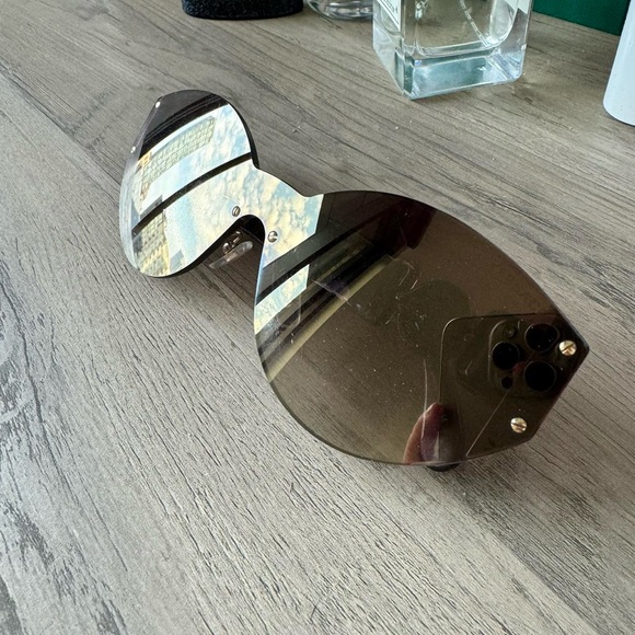 Brown oversized square sunglasses with gradient lenses and thick temple arms